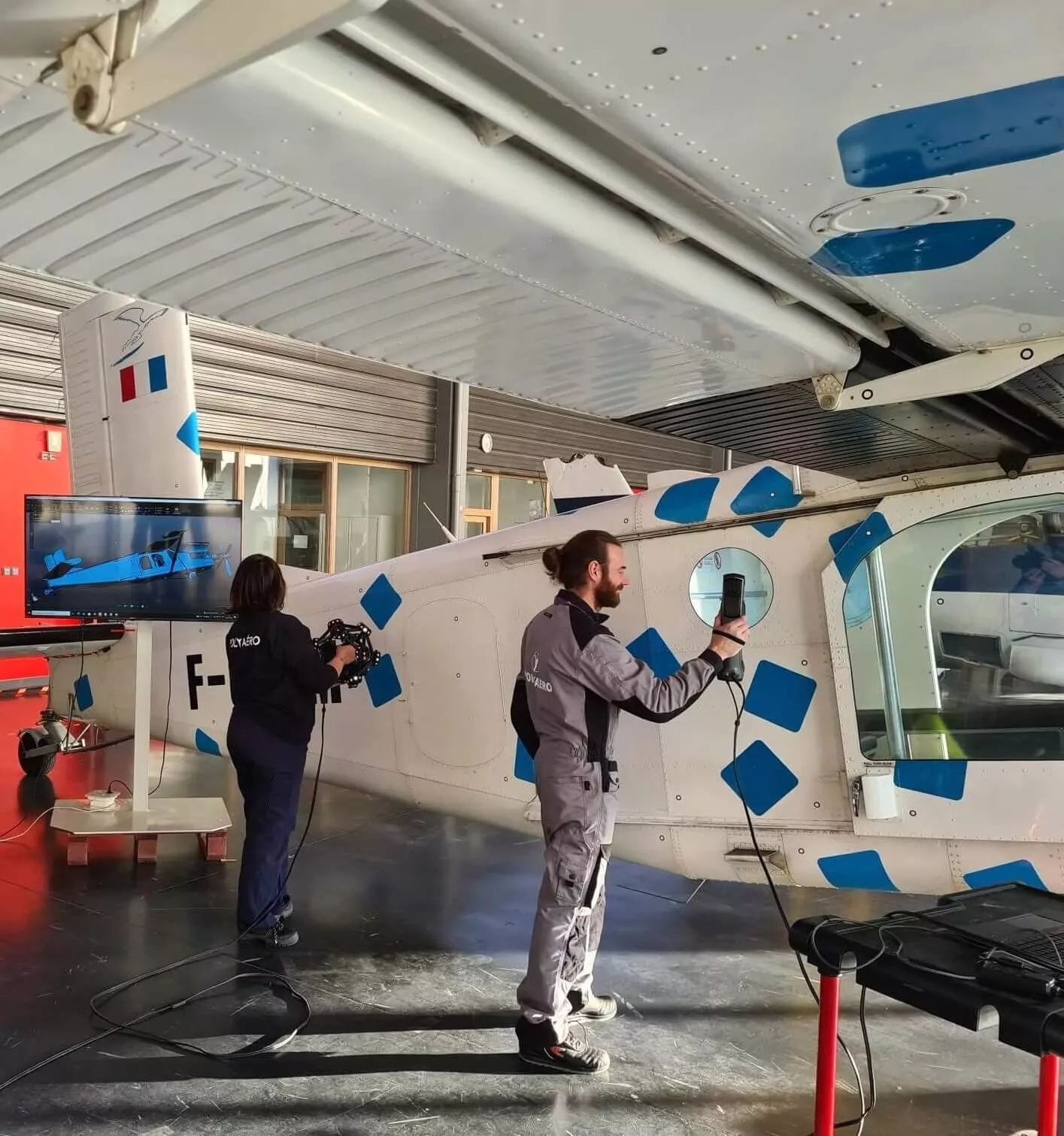 Электрификация самолета при помощи 3D‑сканирования и AR